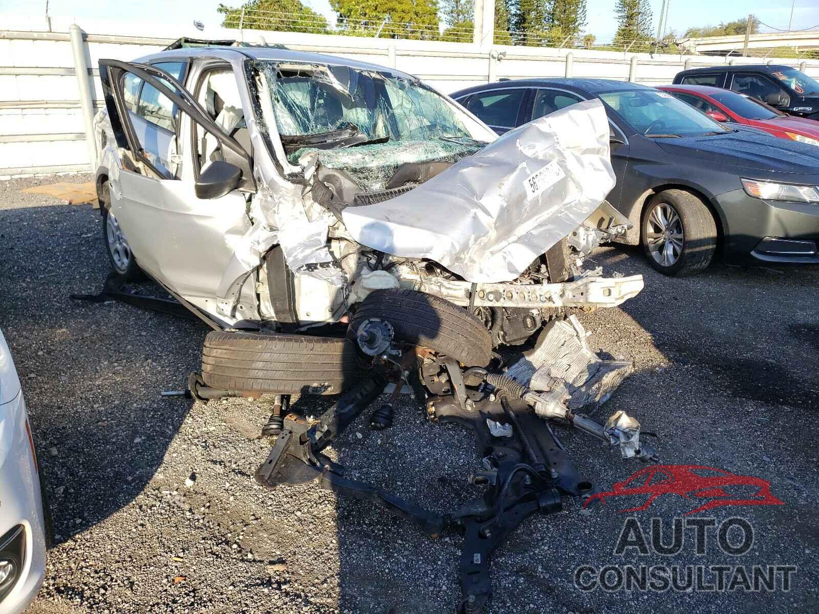 FORD ESCAPE 2017 - 1FMCU0F7XHUA09522