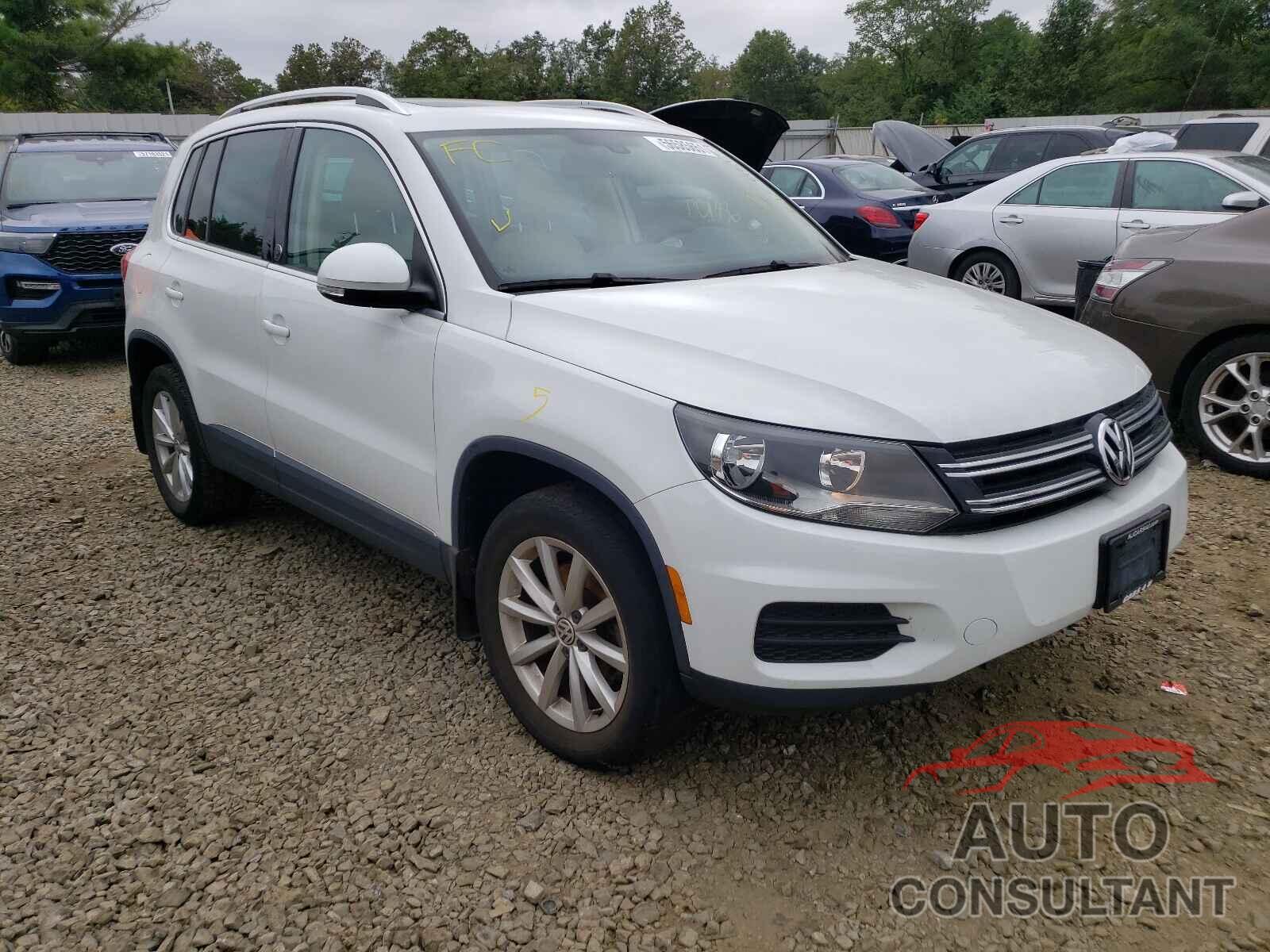 VOLKSWAGEN TIGUAN 2017 - WVGSV7AX6HW509139