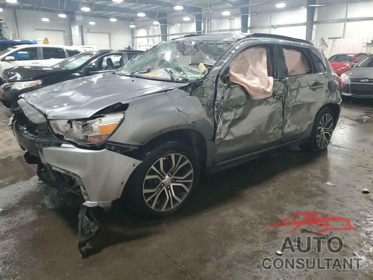 MITSUBISHI OUTLANDER 2018 - JA4AR4AW2JZ013313
