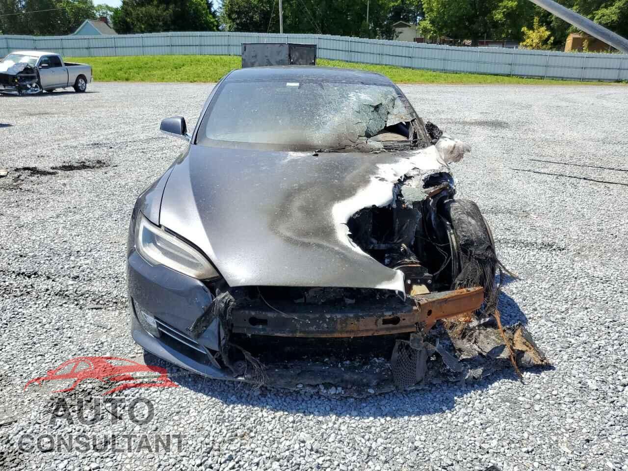 TESLA MODEL S 2020 - 5YJSA1E23LF415826