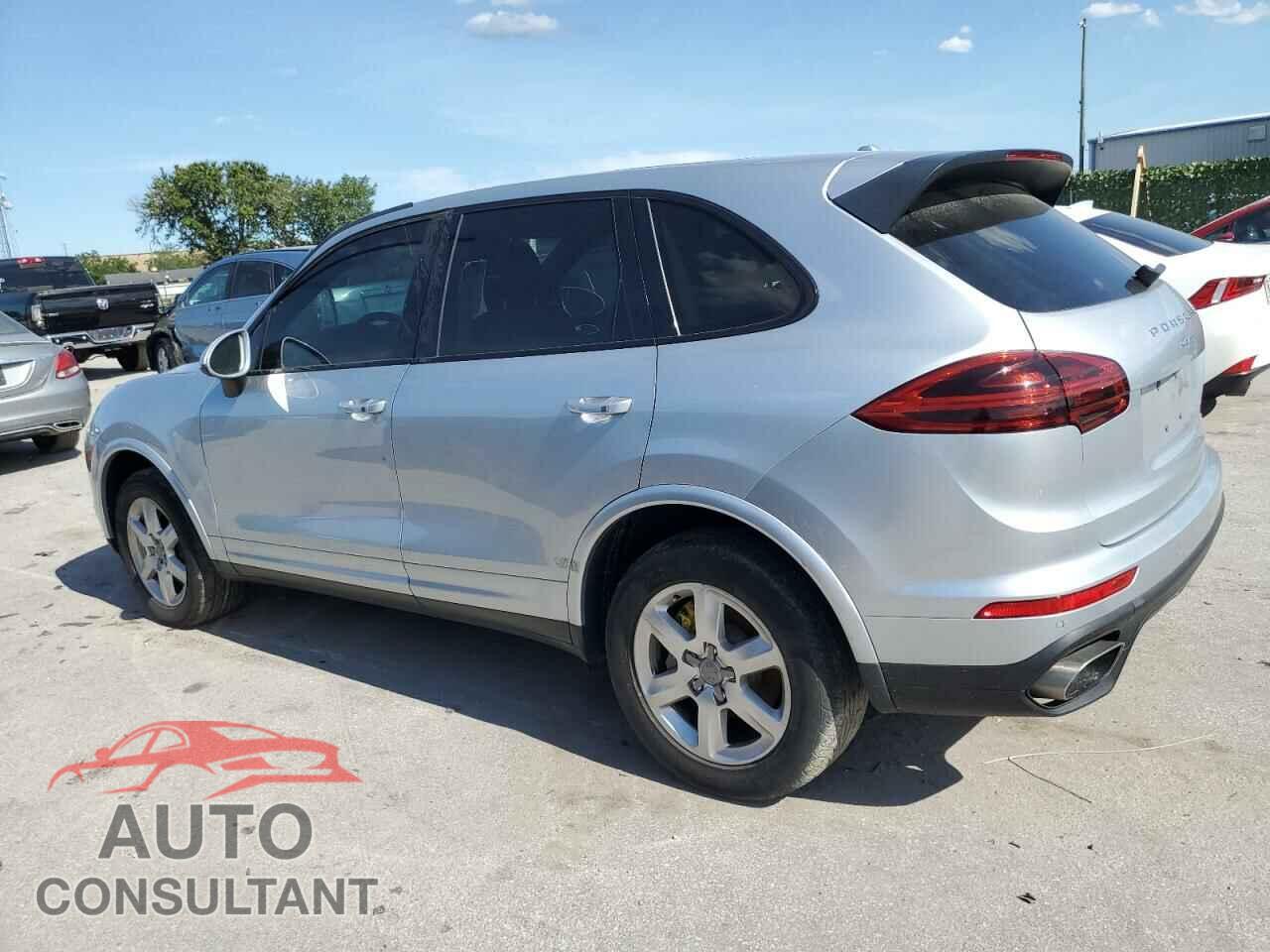 PORSCHE CAYENNE 2018 - WP1AA2A20JKA01666