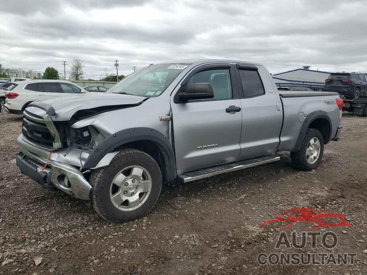 TOYOTA TUNDRA 2010 - 5TFUY5F14AX157871