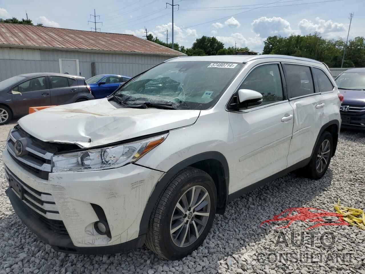 TOYOTA HIGHLANDER 2019 - 5TDJZRFH0KS915684