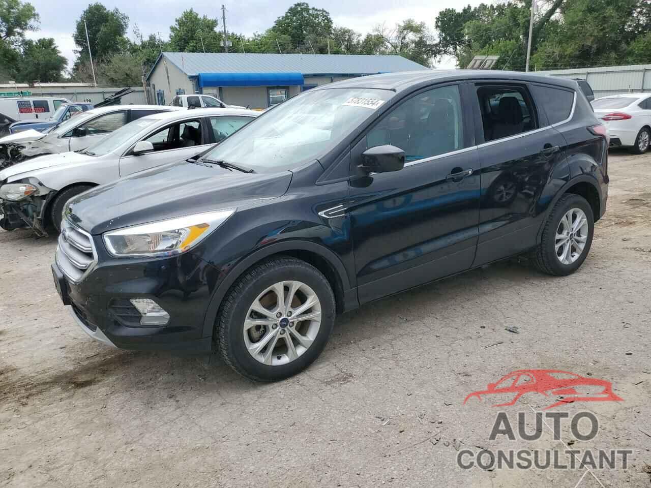 FORD ESCAPE 2017 - 1FMCU9GD9HUC55289