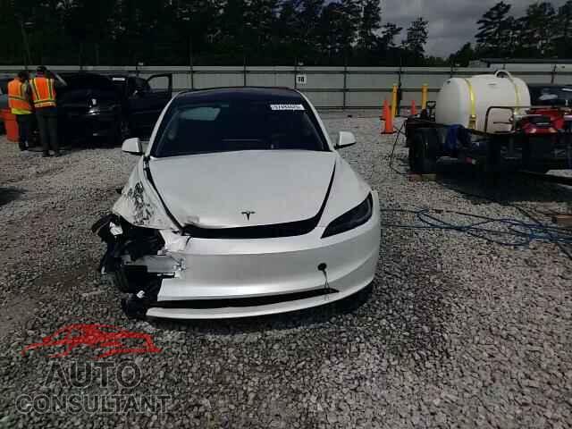 TESLA MODEL 3 2025 - 5YJ3E1EA3SF889774