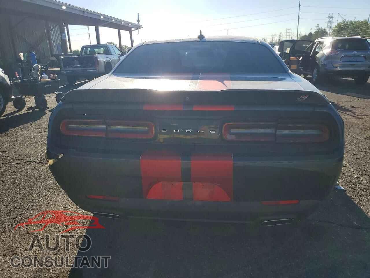 DODGE CHALLENGER 2018 - 2C3CDZGG2JH257252