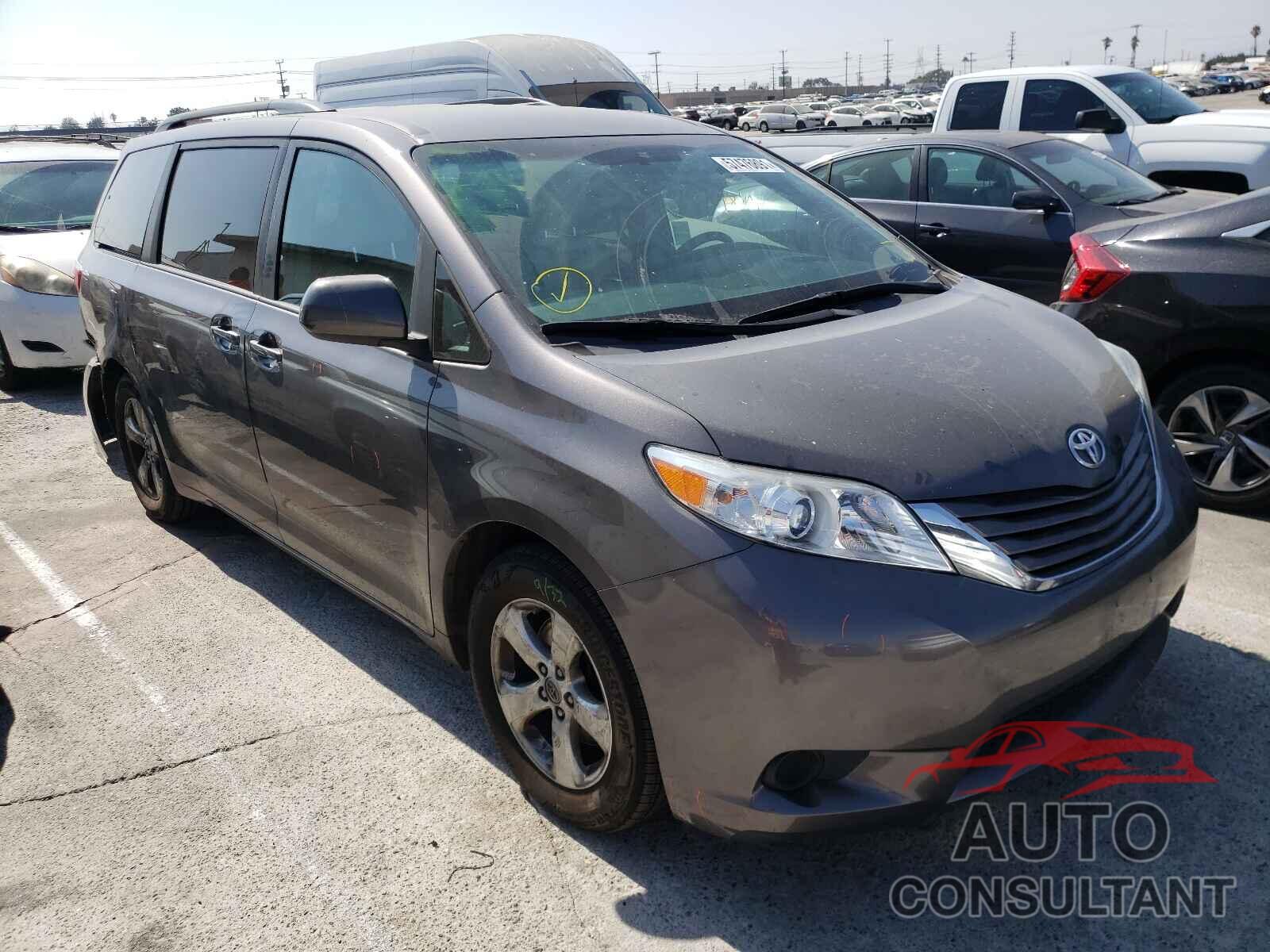 TOYOTA SIENNA 2017 - 5TDKZ3DC4HS831269