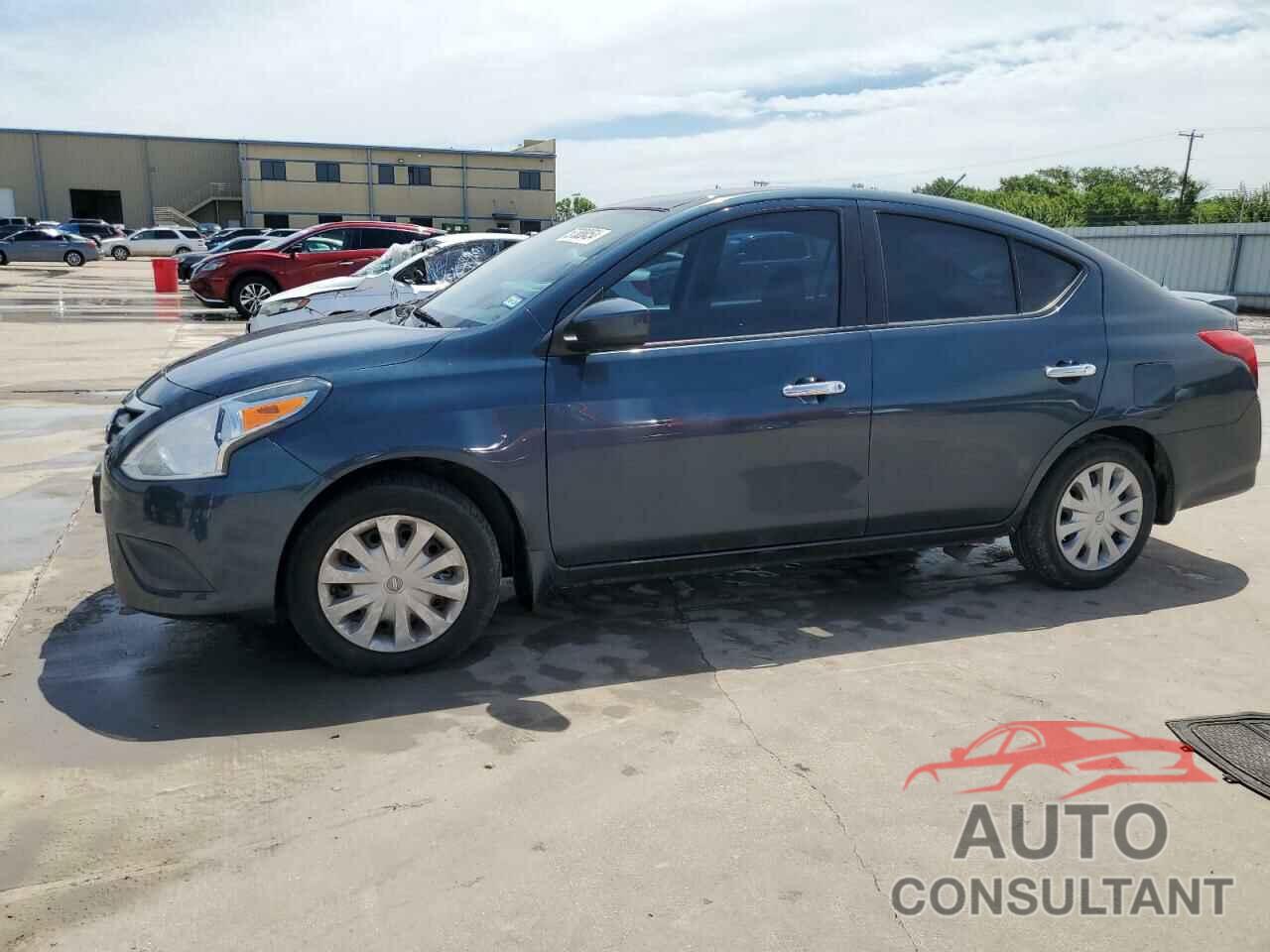 NISSAN VERSA 2017 - 3N1CN7AP3HL810579