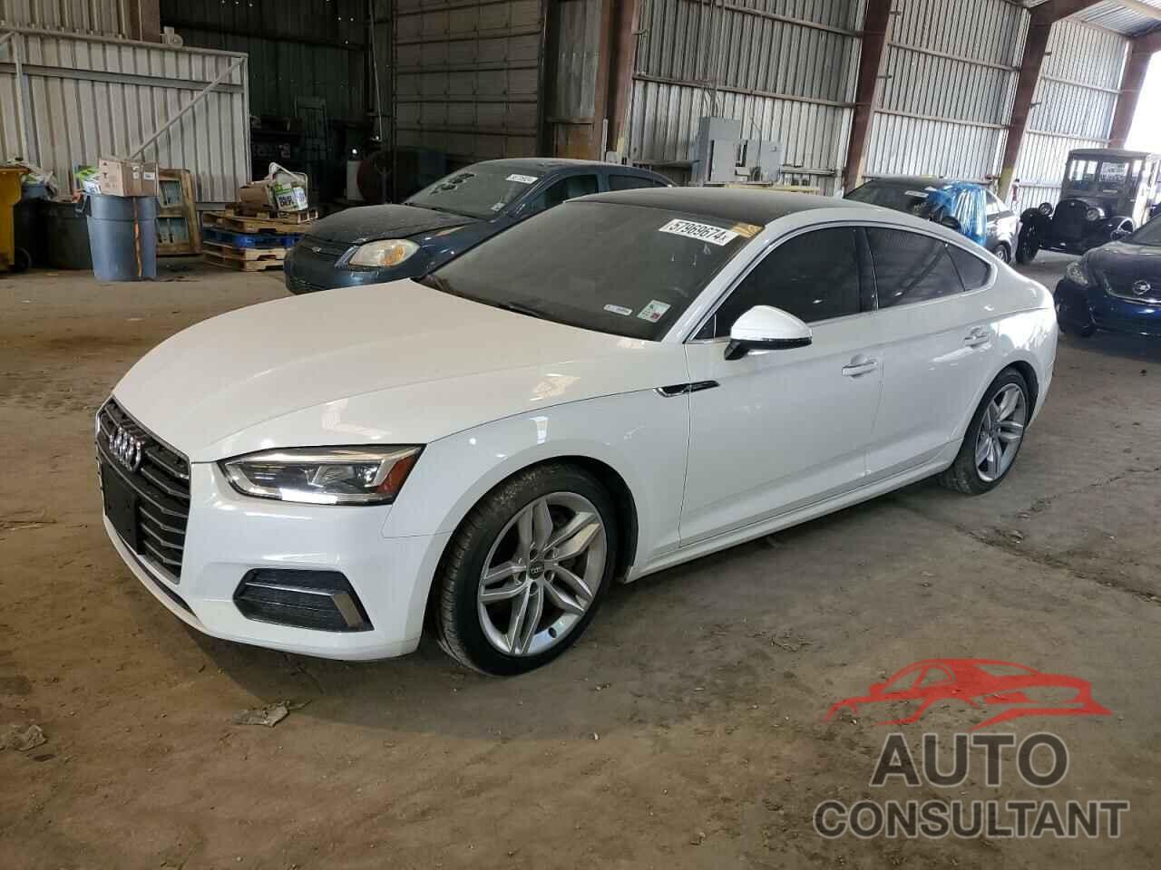 AUDI A5 2019 - WAUANCF59KA060492