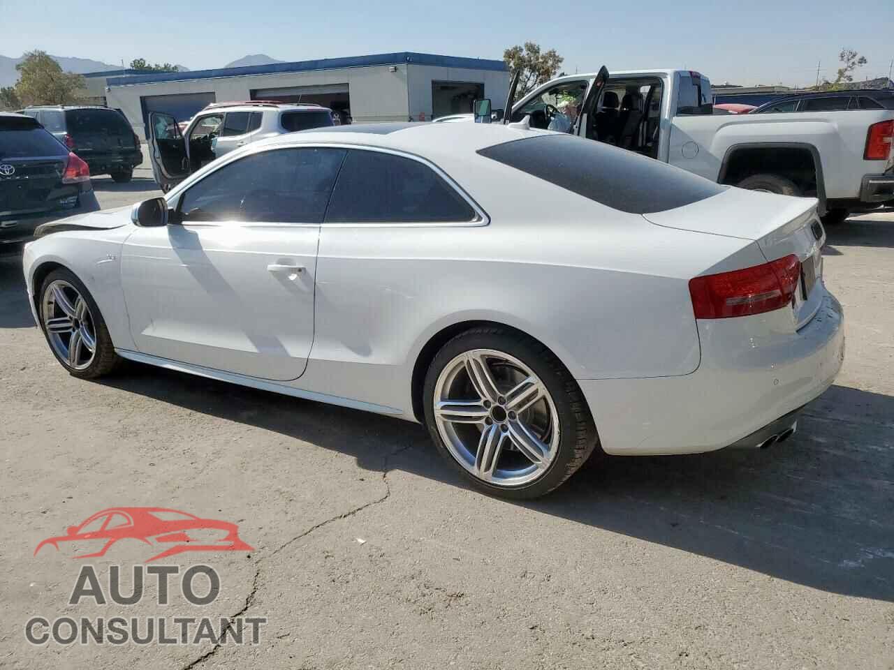 AUDI S5/RS5 2010 - WAUCVAFR3AA062902