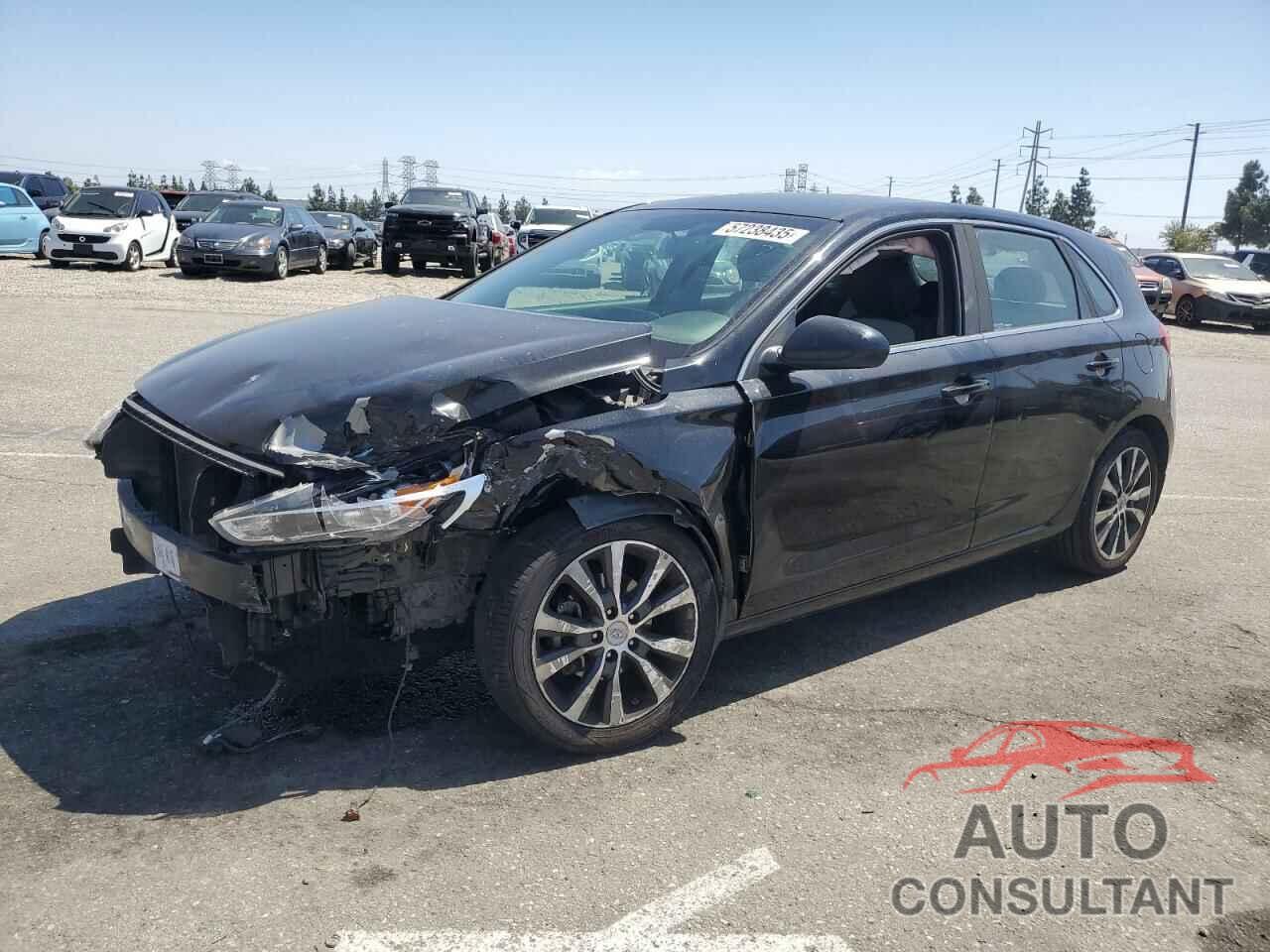 HYUNDAI ELANTRA 2018 - KMHH35LE0JU079626