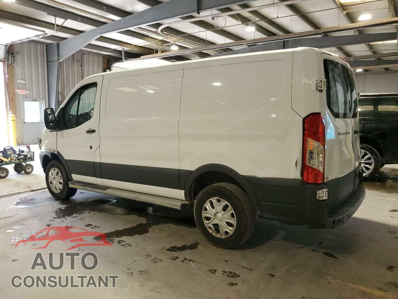 FORD TRANSIT 2018 - 1FTYR1YM3JKA92605