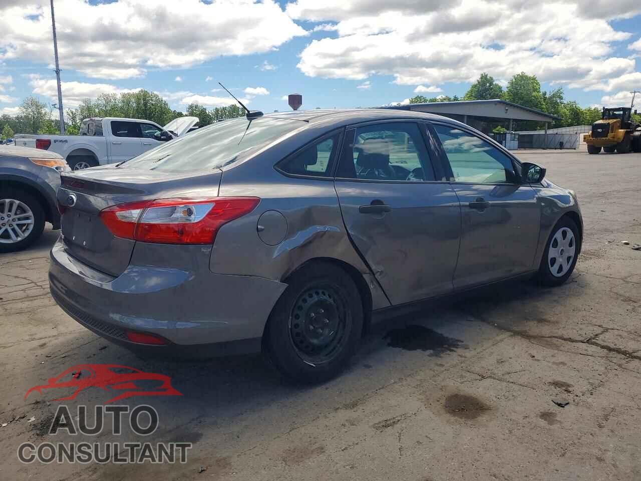 FORD FOCUS 2014 - 1FADP3E2XEL338414