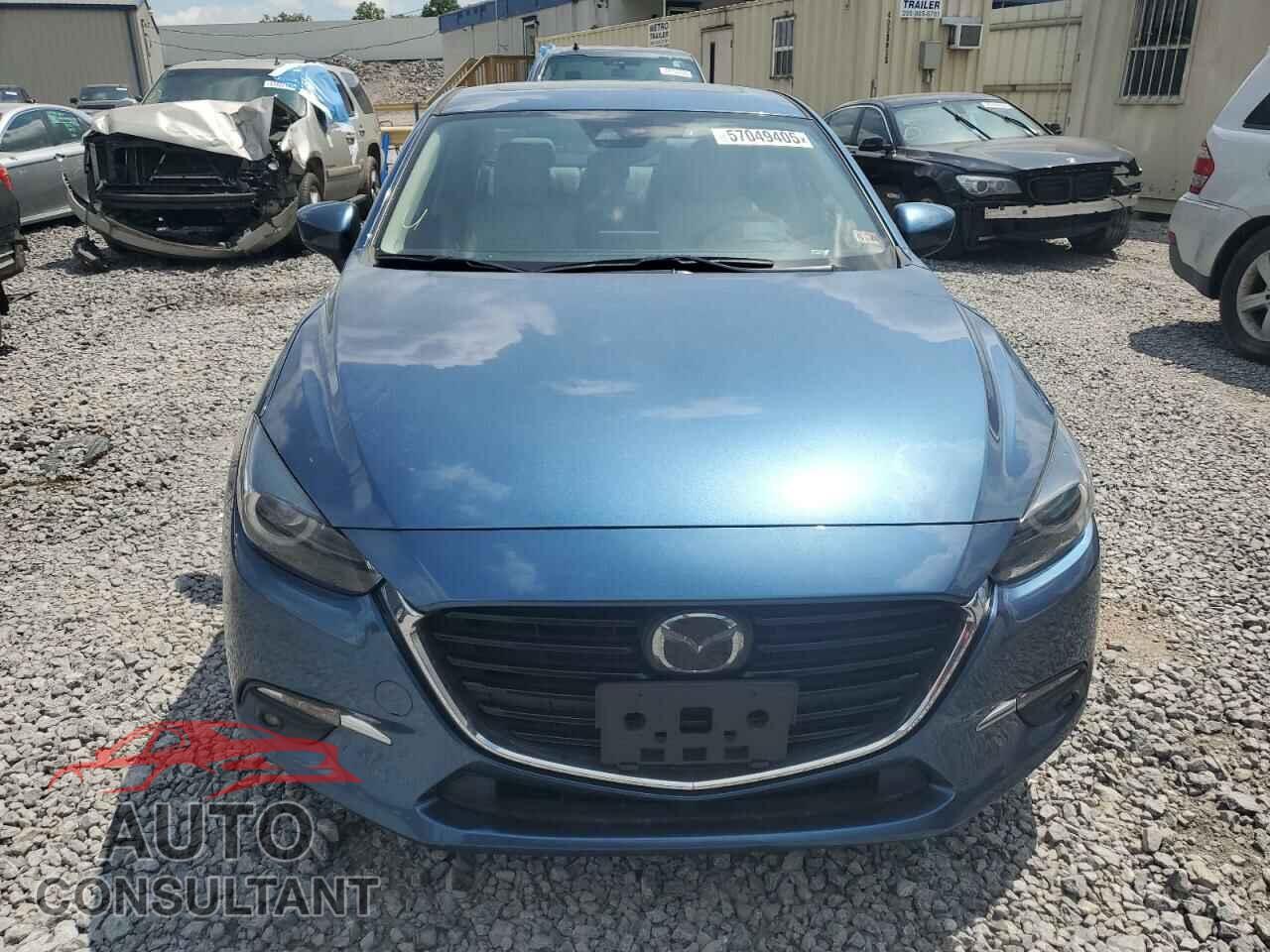MAZDA 3 2018 - 3MZBN1W37JM218384