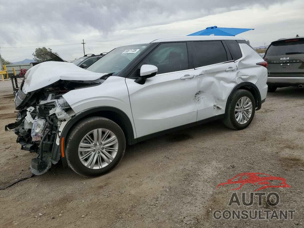 MITSUBISHI OUTLANDER 2024 - JA4J4UA87RZ079349
