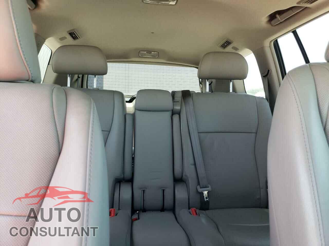 TOYOTA HIGHLANDER 2012 - 5TDYK3EH2CS082487