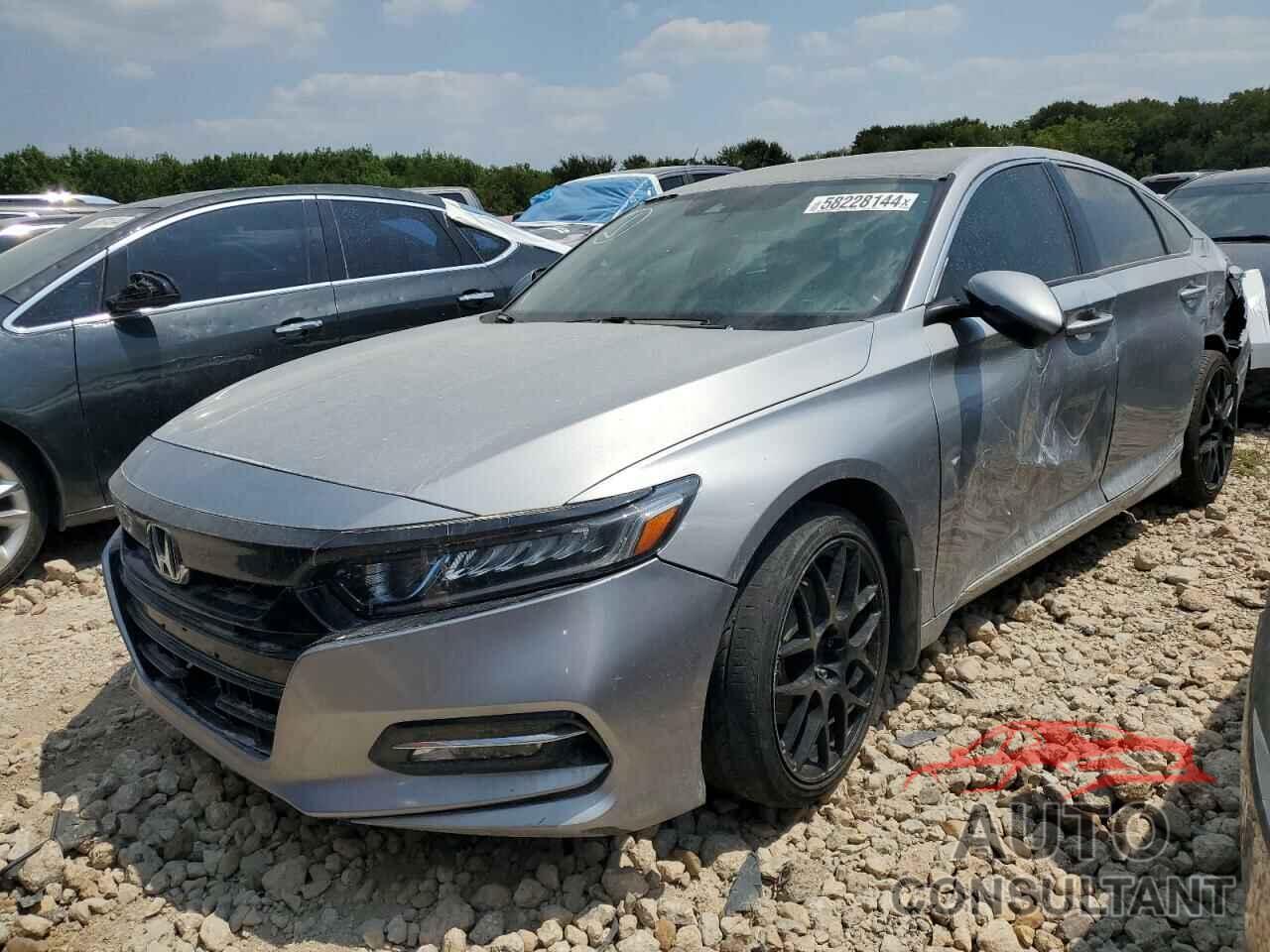 HONDA ACCORD 2018 - 1HGCV3F50JA002993