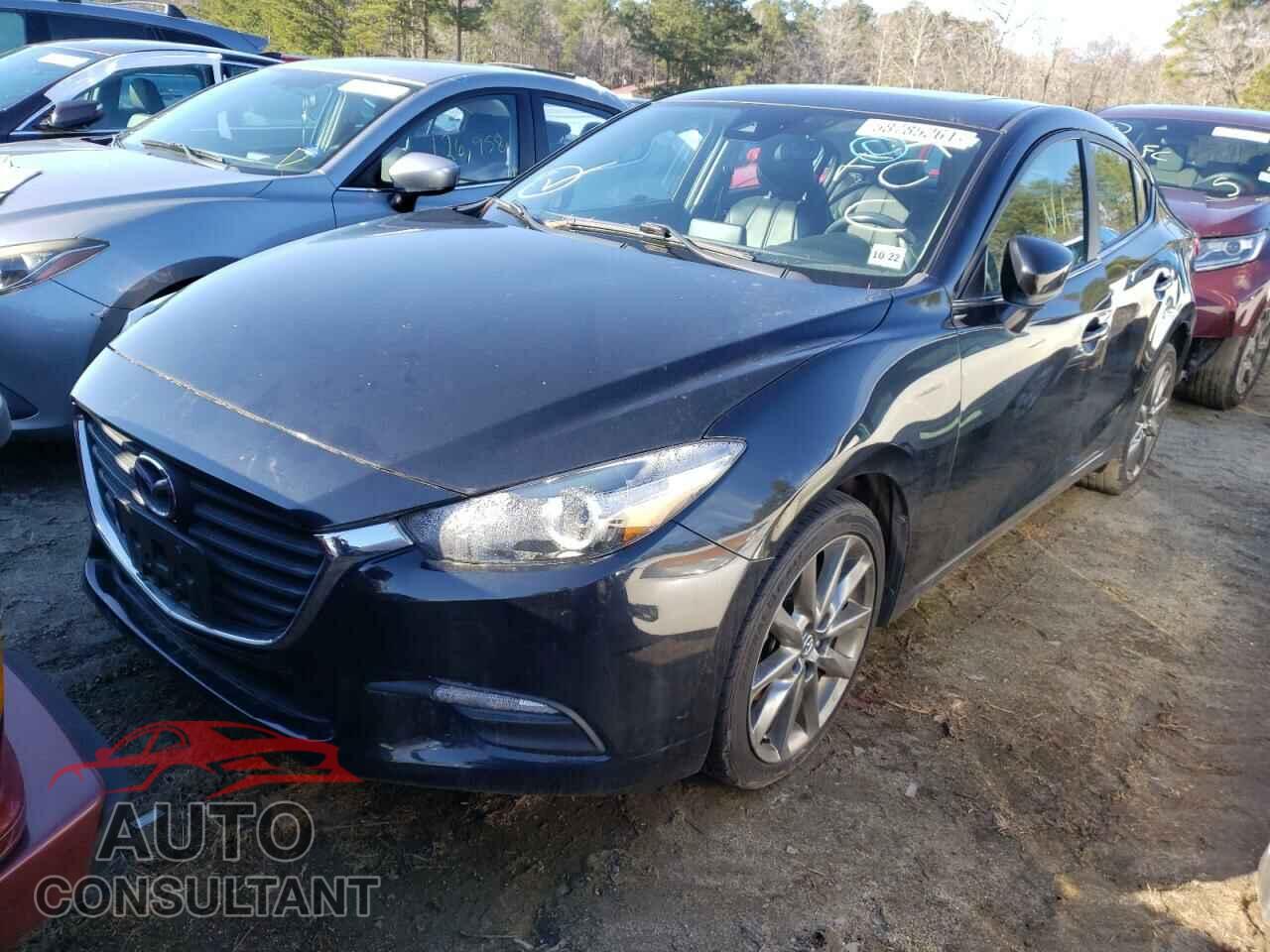 MAZDA 3 2018 - 3MZBN1V37JM169771
