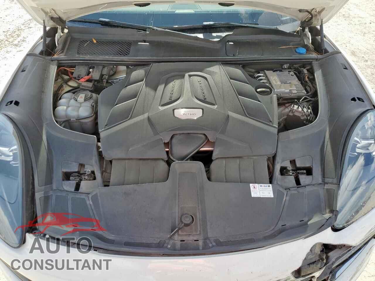PORSCHE CAYENNE 2019 - WP1AA2AY4KDA02877