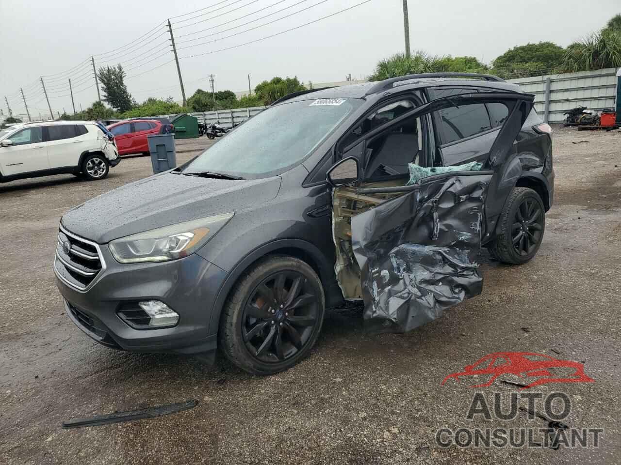 FORD ESCAPE 2017 - 1FMCU0JD7HUC84620