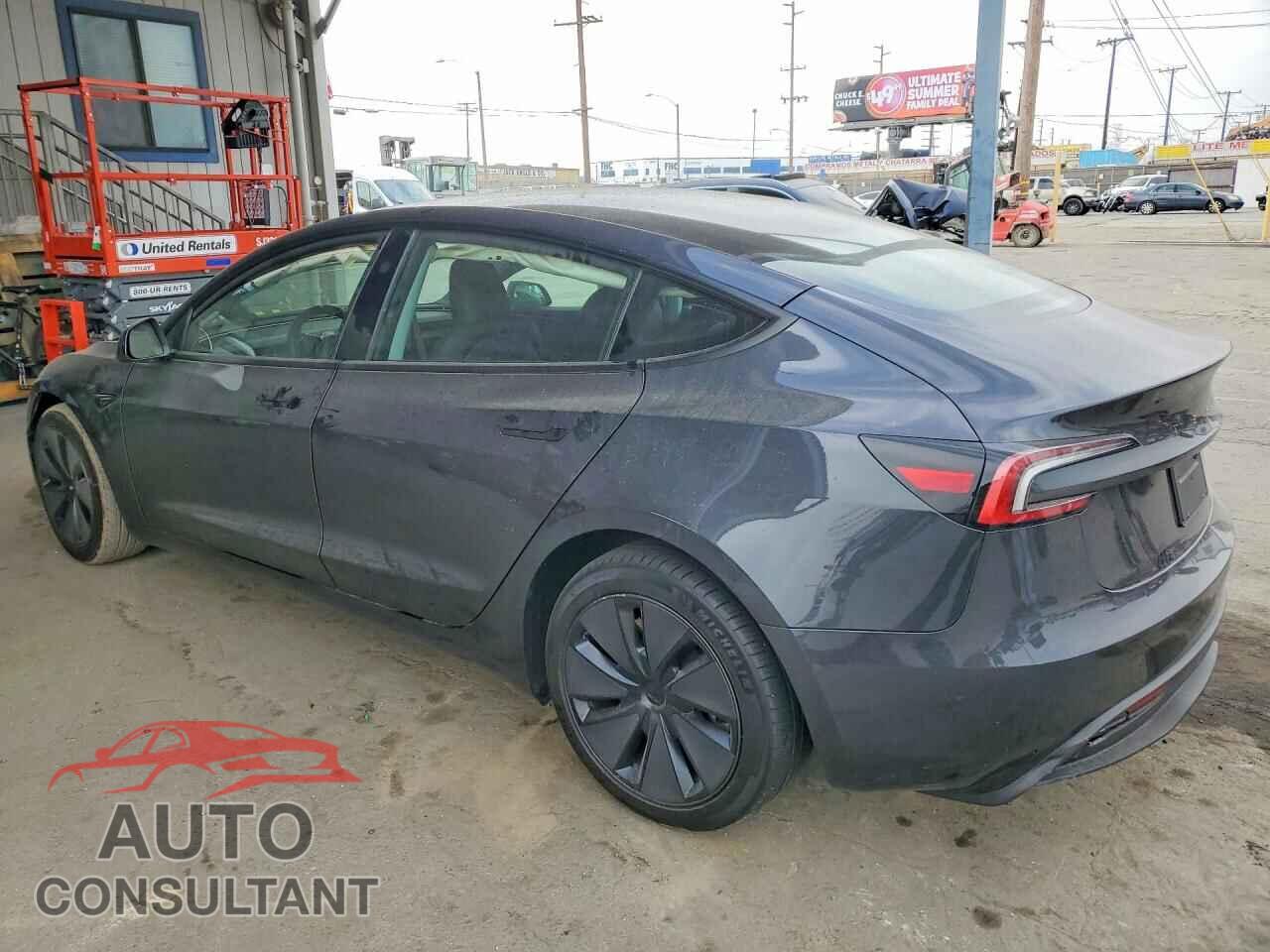 TESLA MODEL 3 2025 - 5YJ3E1EA2SF072425