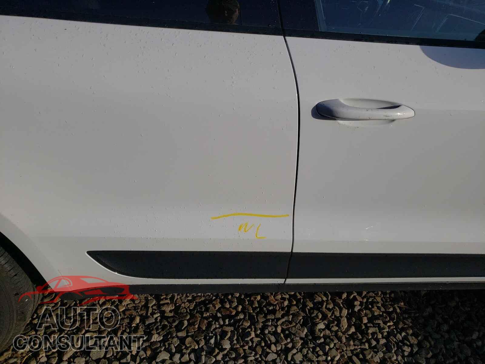 PORSCHE MACAN 2018 - WP1AA2A50JLB07992
