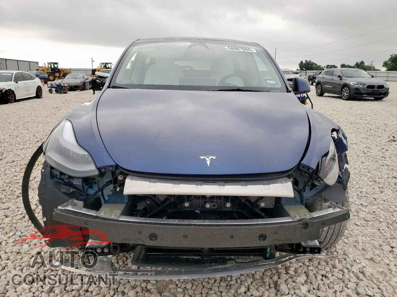 TESLA MODEL Y 2024 - 7SAYGAEE0RF048494