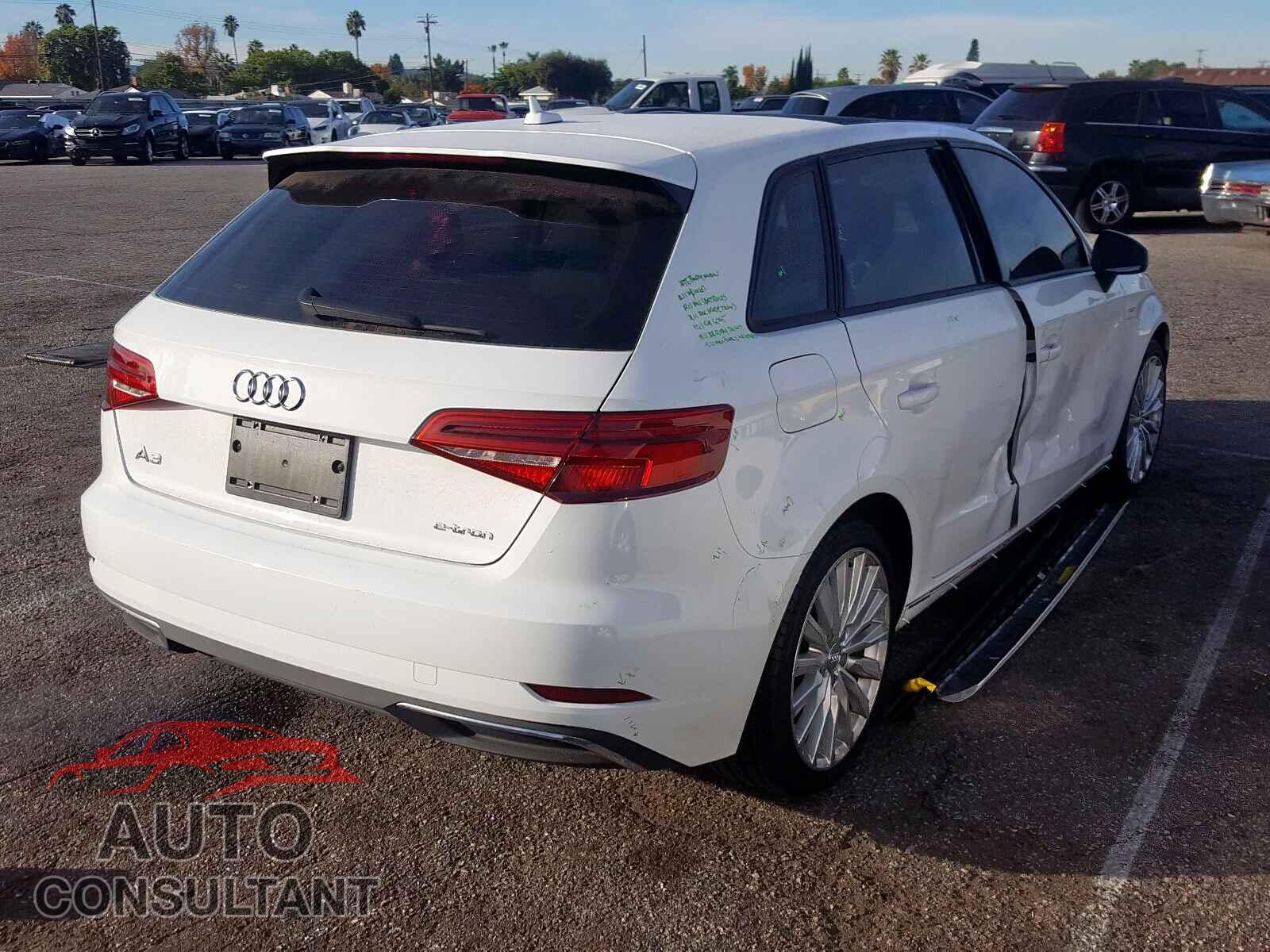 AUDI A3 2017 - WAUUPBFF7HA070022