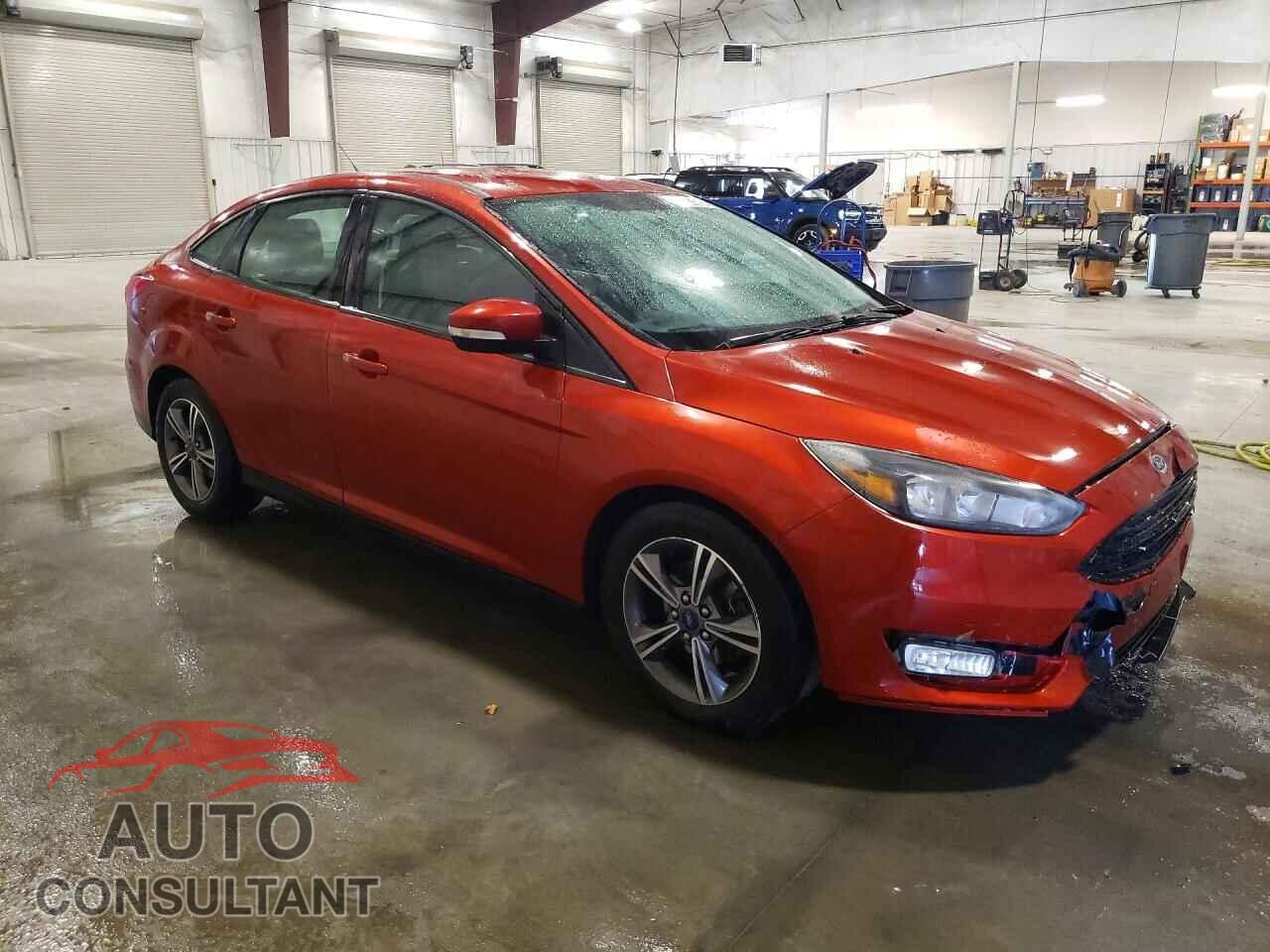 FORD FOCUS 2018 - 1FADP3FE8JL240985