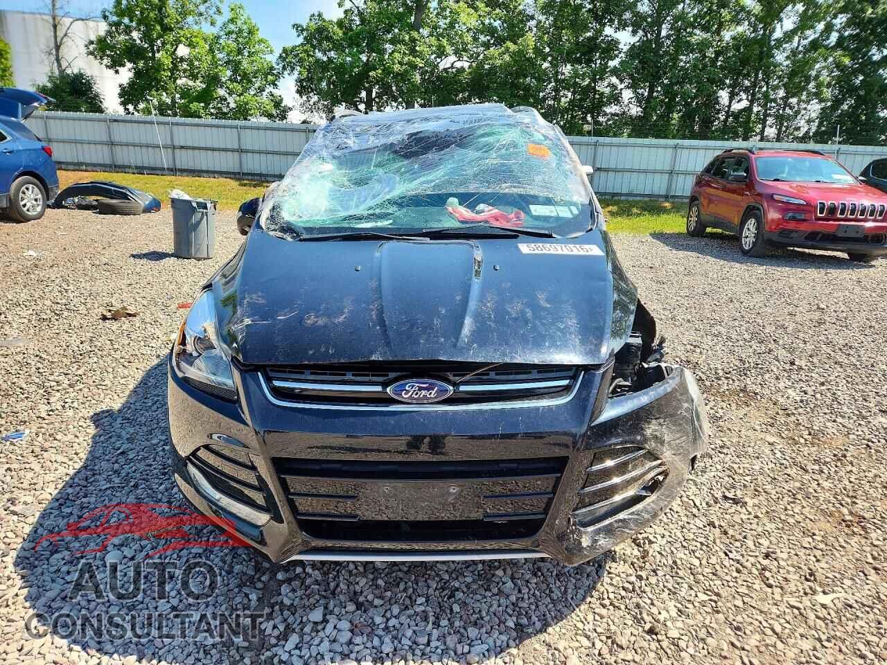 FORD ESCAPE 2016 - 1FMCU9J92GUC86807