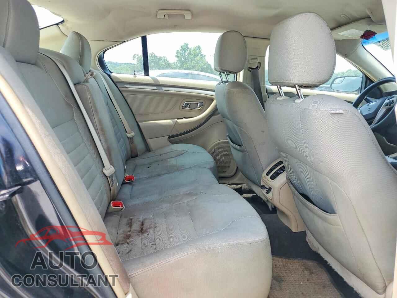 FORD TAURUS 2015 - 1FAHP2D82FG133956