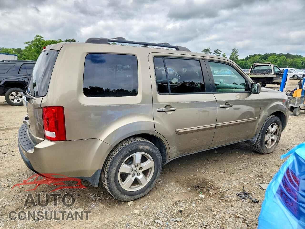 HONDA PILOT 2011 - 5FNYF3H57BB049557
