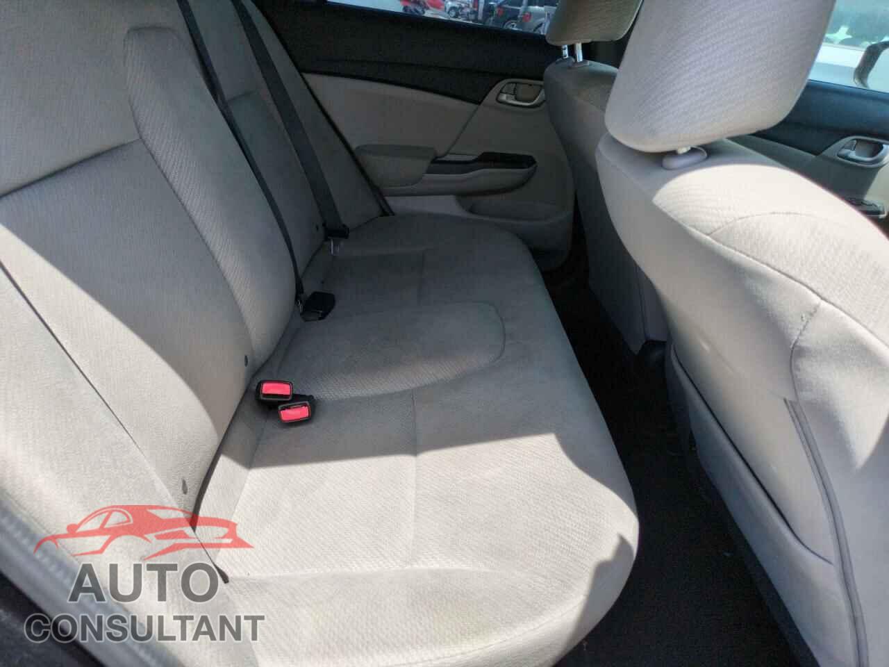 HONDA CIVIC 2013 - 2HGFB2F55DH568573