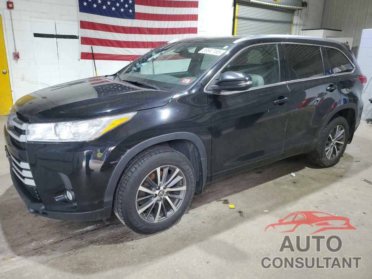 TOYOTA HIGHLANDER 2018 - 5TDJZRFH9JS529862