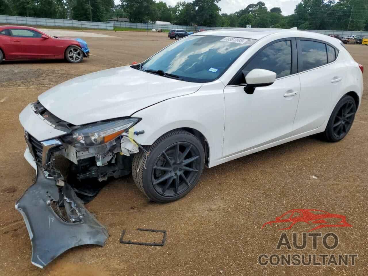 MAZDA 3 2018 - 3MZBN1L33JM180530