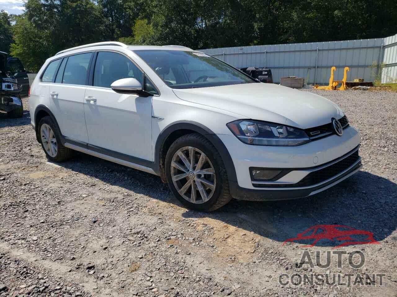 VOLKSWAGEN GOLF 2018 - 3VWM17AU1JM765822