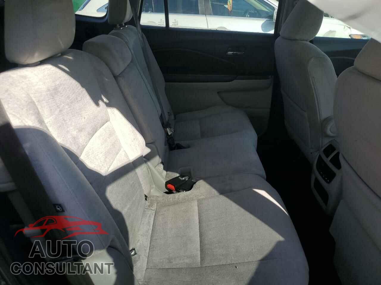 HONDA PILOT 2017 - 5FNYF5H35HB030668