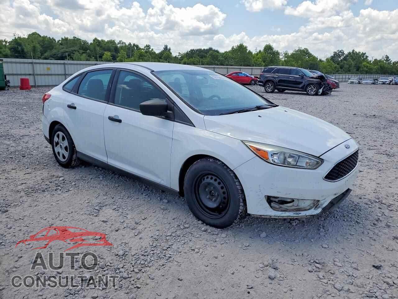 FORD FOCUS 2017 - 1FADP3E26HL327091