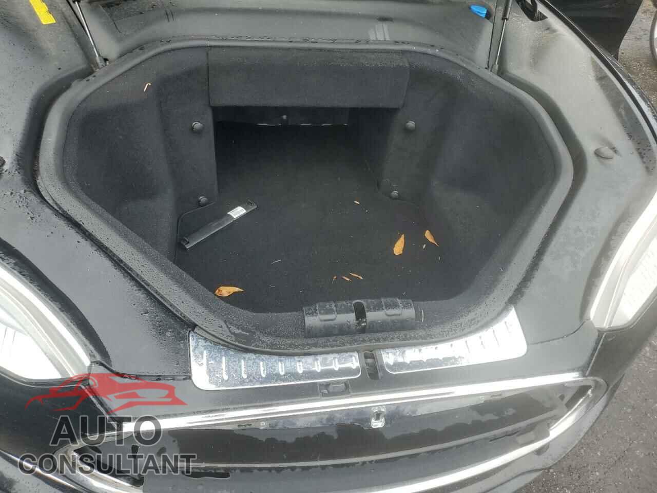 TESLA MODEL S 2013 - 5YJSA1DN0DFP13991