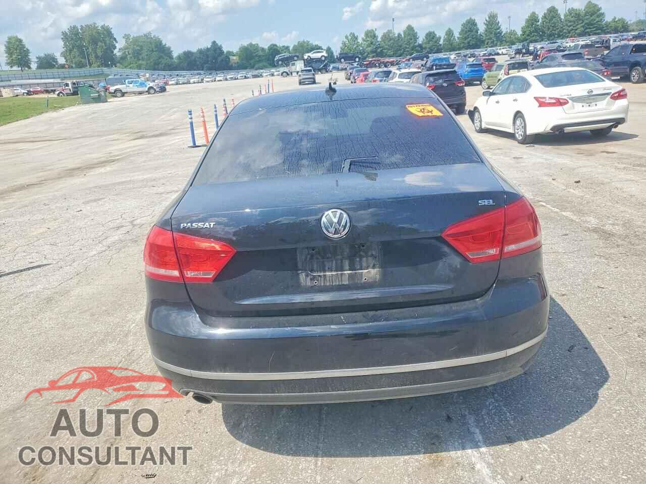 VOLKSWAGEN PASSAT 2012 - 1VWCH7A36CC036993