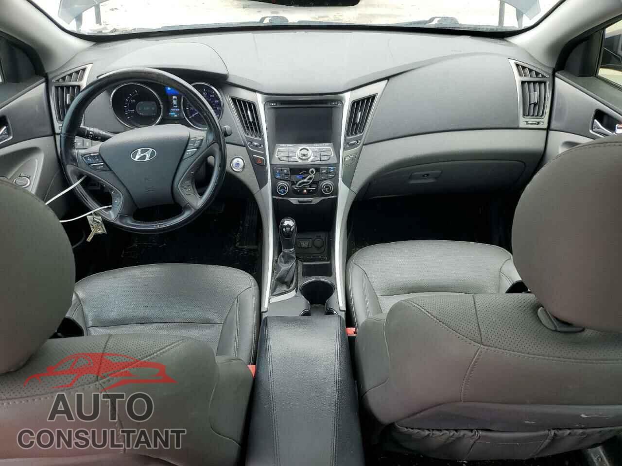HYUNDAI SONATA 2014 - KMHEC4A40EA107777