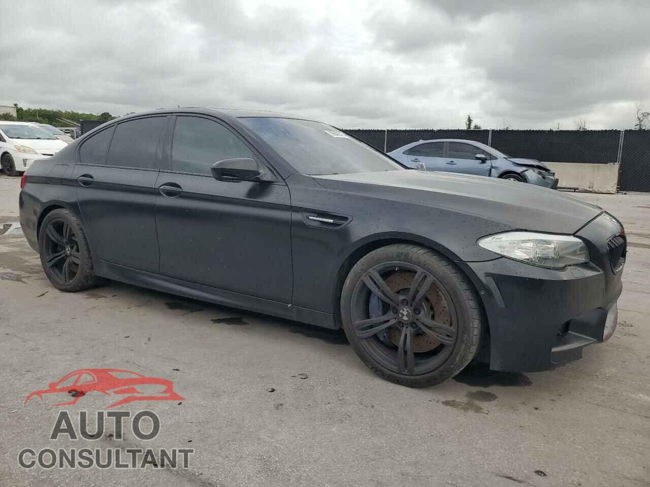 BMW M5 2013 - WBSFV9C57DD096739