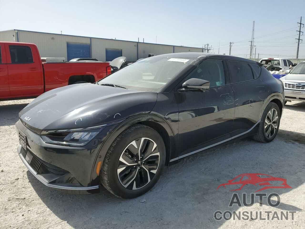 KIA EV6 LIGHT 2022 - KNDC3DLC8N5057252