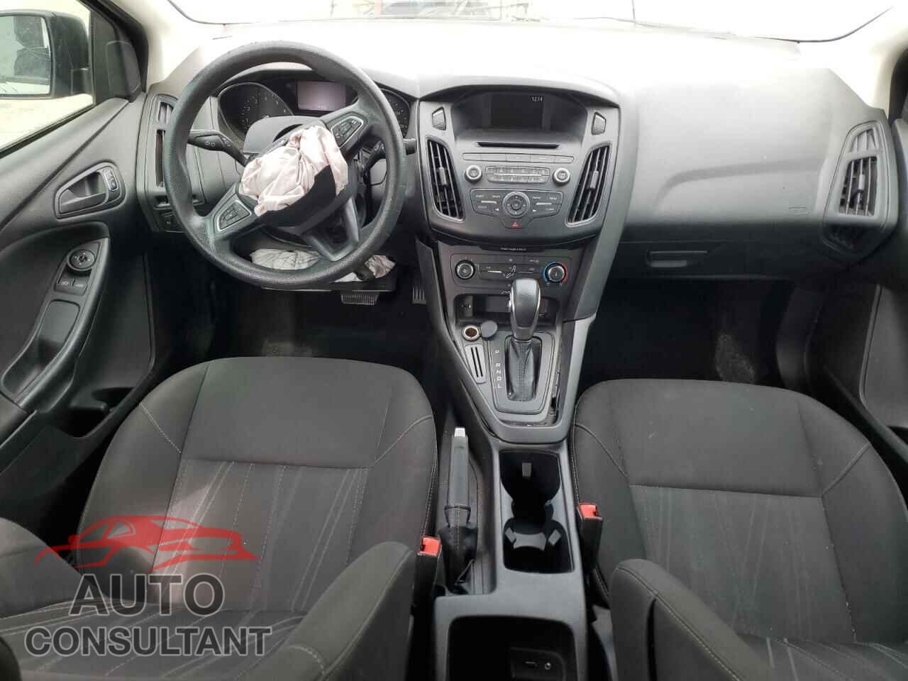 FORD FOCUS 2017 - 1FADP3E2XHL270734