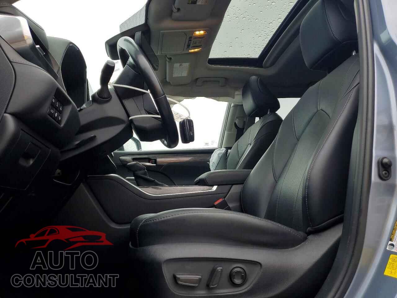TOYOTA HIGHLANDER 2020 - 5TDXBRCH1LS007796