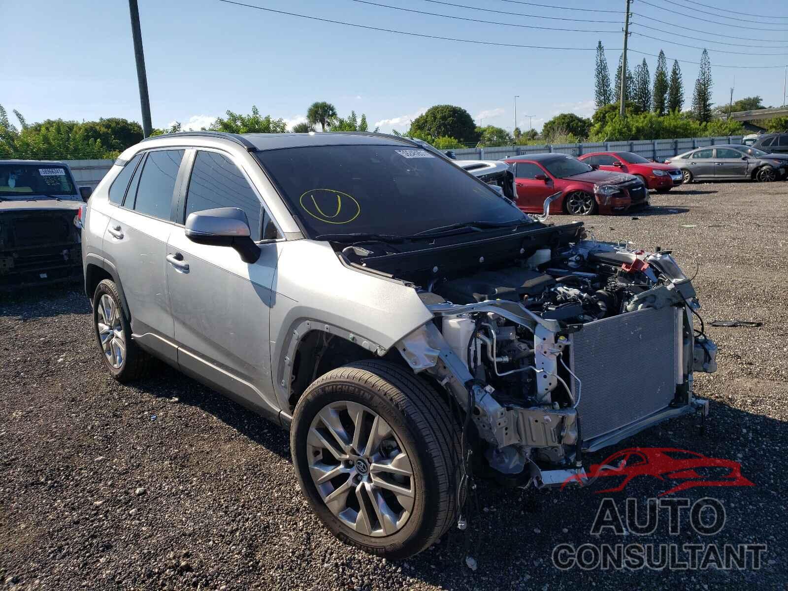 TOYOTA RAV4 2021 - 2T3C1RFV8MC088283