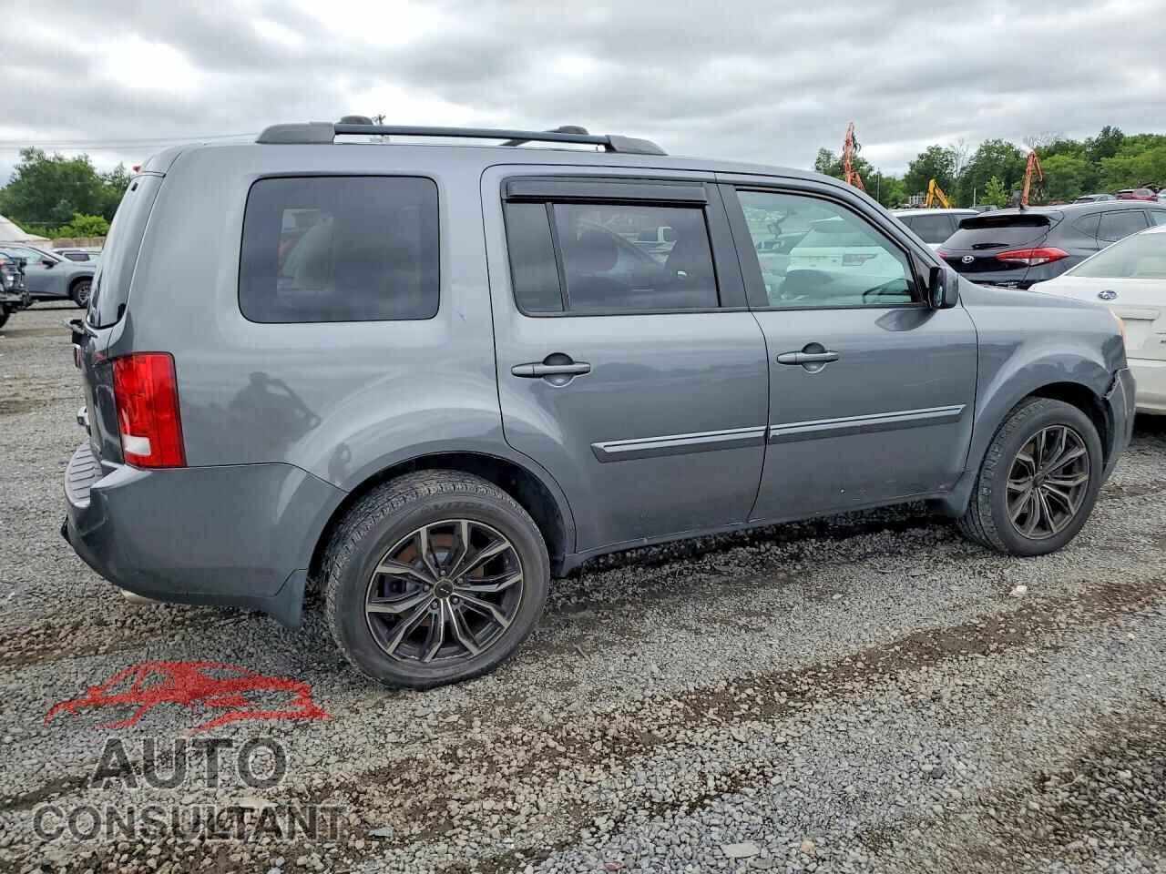 HONDA PILOT 2013 - 5FNYF4H48DB046571