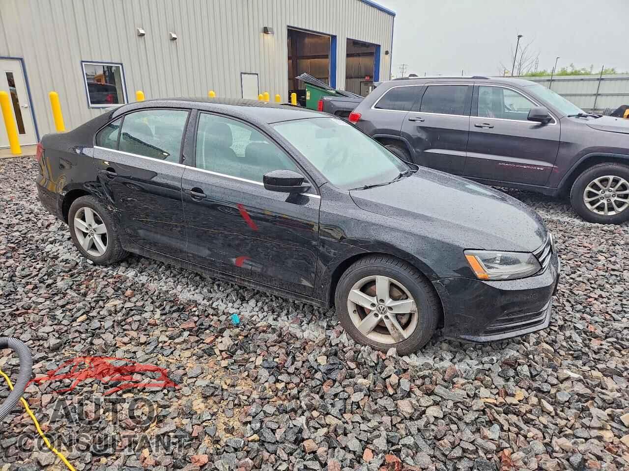 VOLKSWAGEN JETTA 2017 - 3VW2B7AJ1HM219817