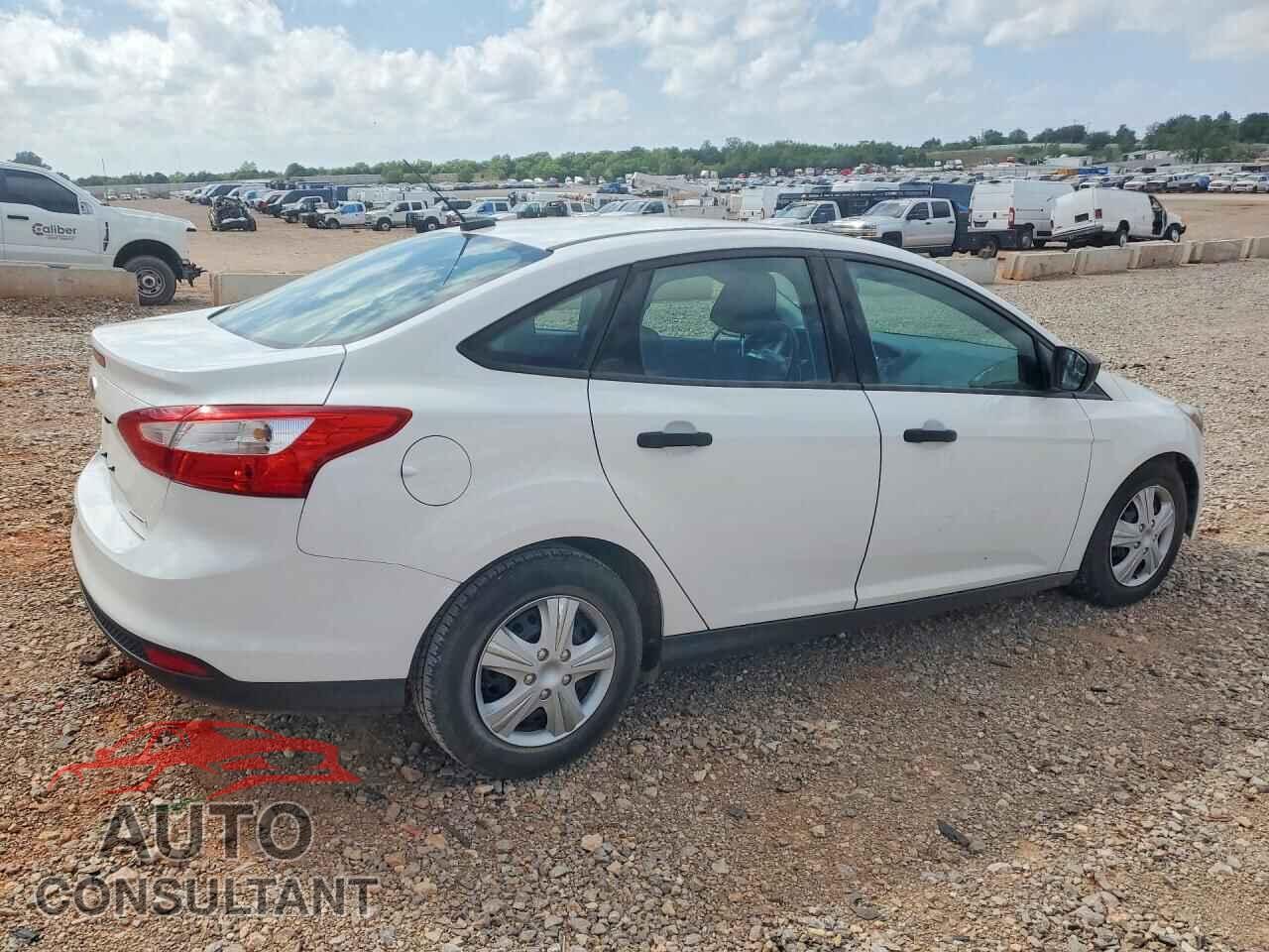 FORD FOCUS 2014 - 1FADP3E2XEL356069