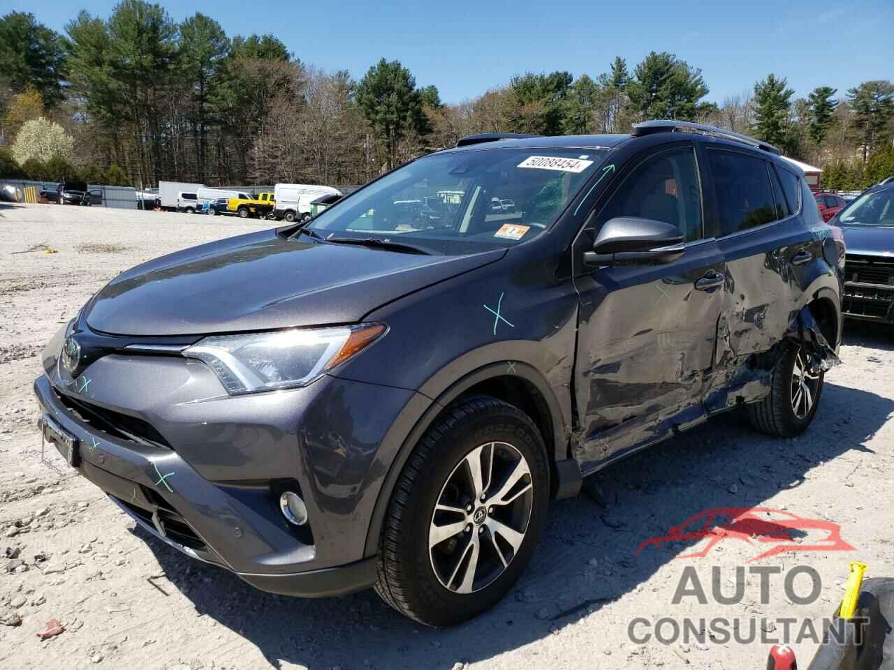 TOYOTA RAV4 2017 - JTMRFREV7HJ139109